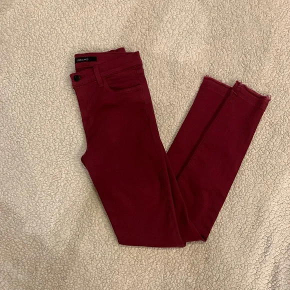 Worn once! J BRAND Photo Ready Deep Plum Skinny Jeans Raw Hem Perfect condition - Picture 2 of 15